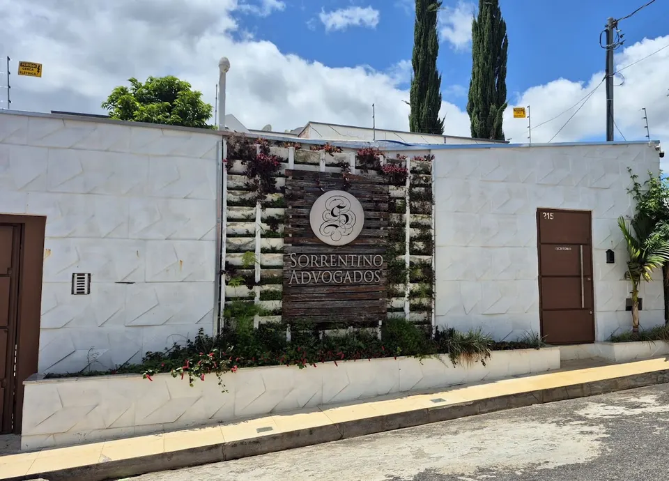 Fachada da Sorrentino Advogados na Rua Londrina, 215, em Pouso Alegre